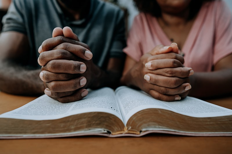 couple praying together